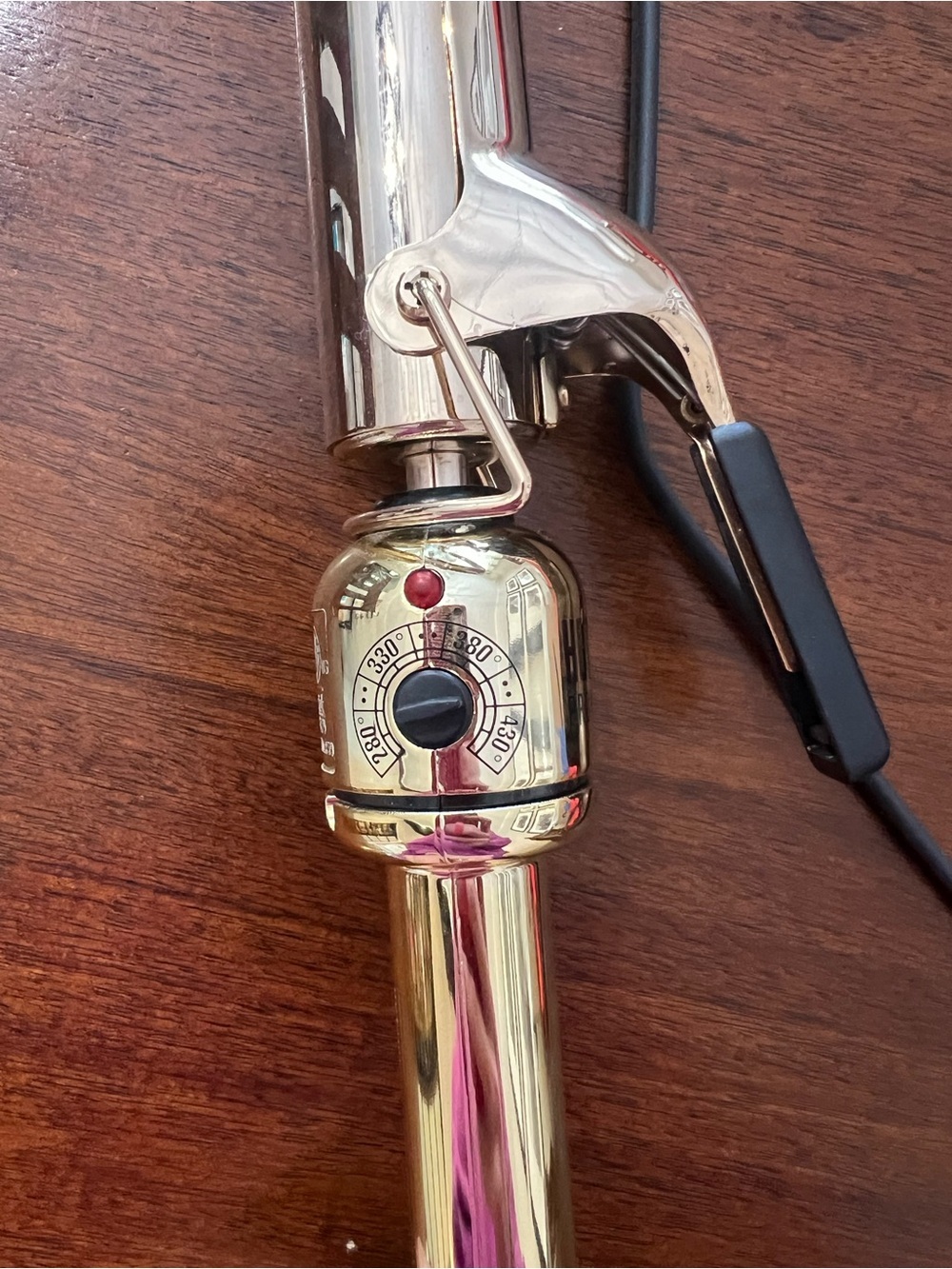 Hot Tools 1.5 Inch Barrel - Picture 2 of 4